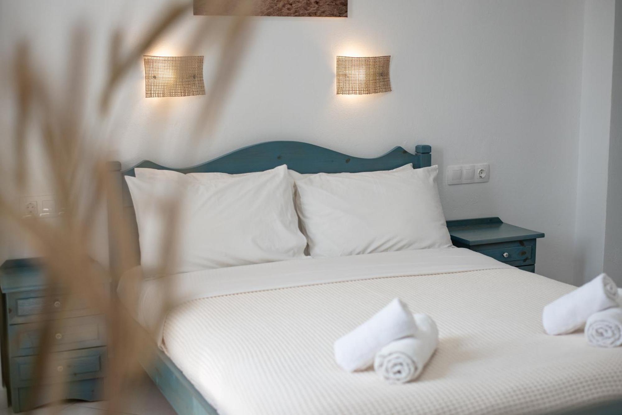Ikaros Studios & Apartments Naxos City Buitenkant foto